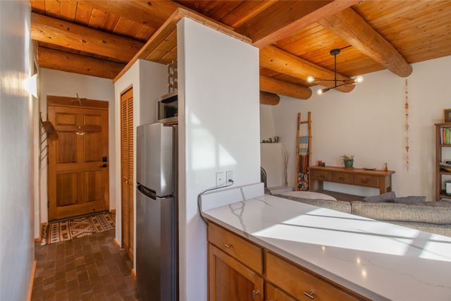 243 Closson 14, Santa Fe, NM 87501