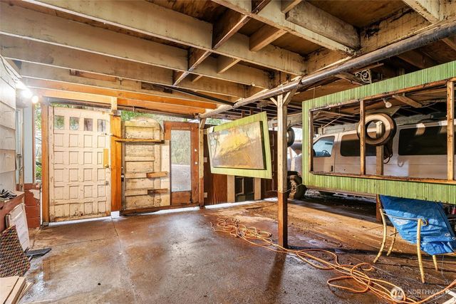 13758 Palatine Avenue N, Seattle, WA 98133