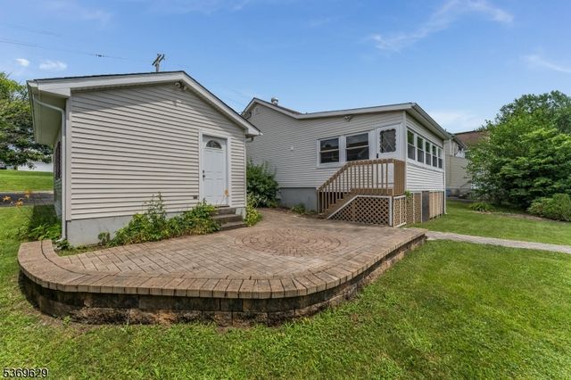 300 Grant St, Phillipsburg Town, NJ 08865