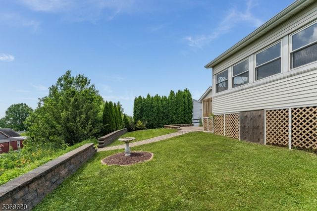300 Grant St, Phillipsburg Town, NJ 08865