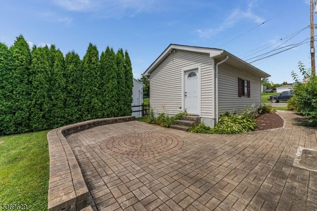 300 Grant St, Phillipsburg Town, NJ 08865