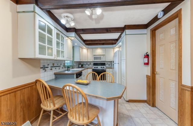 300 Grant St, Phillipsburg Town, NJ 08865
