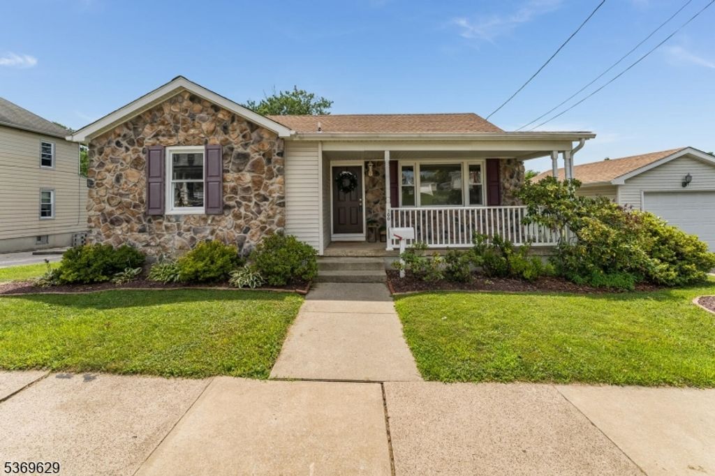 300 Grant St, Phillipsburg Town, NJ 08865