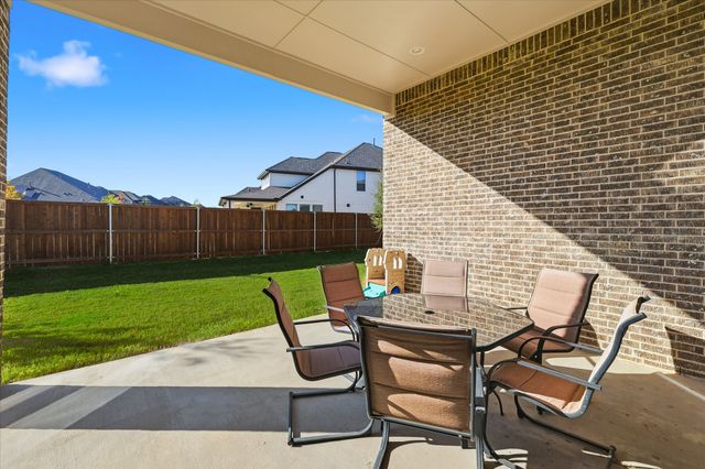 2104 Roquette Drive, Haslet, TX 76052