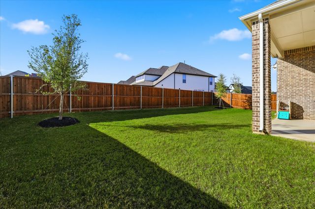 2104 Roquette Drive, Haslet, TX 76052