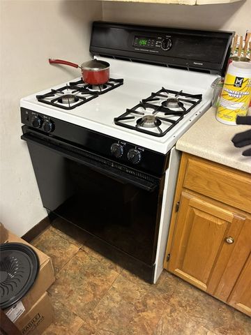 719 Memory Ln, Liberty Boro, PA 15133