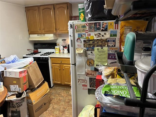 719 Memory Ln, Liberty Boro, PA 15133