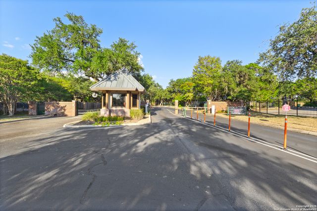 2410 Mill Creek, San Antonio, TX 78231