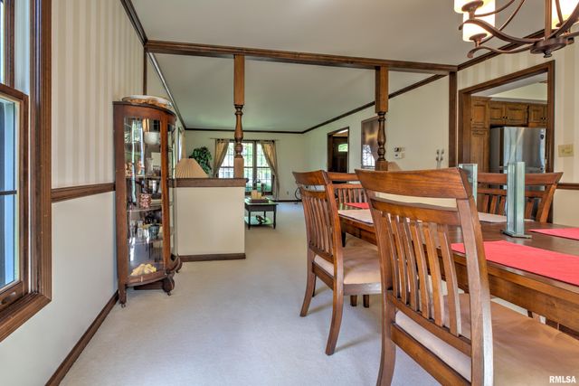 10611 N SLEEPY HOLLOW Road, Peoria, IL 61615