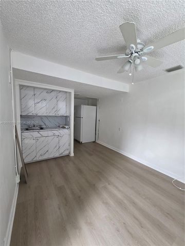 4601 SW 5th St 0, Miami, FL 33134