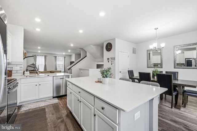 22 CARDINAL WAY, Mount Laurel, NJ 08054
