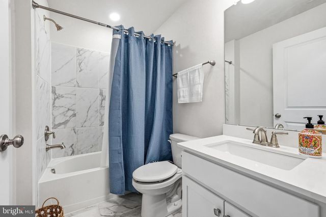 22 CARDINAL WAY, Mount Laurel, NJ 08054