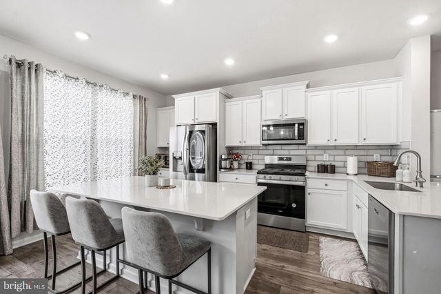 22 CARDINAL WAY, Mount Laurel, NJ 08054