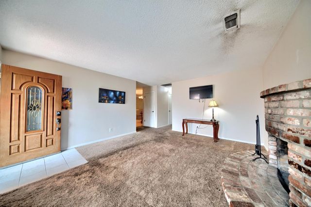 6521 Narcisco Way, Hughson, CA 95326