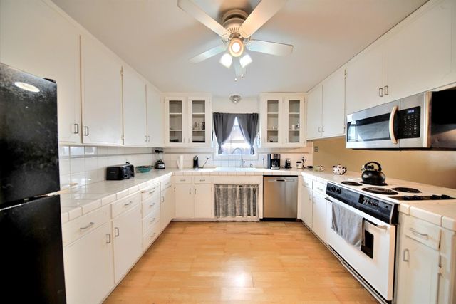 6521 Narcisco Way, Hughson, CA 95326