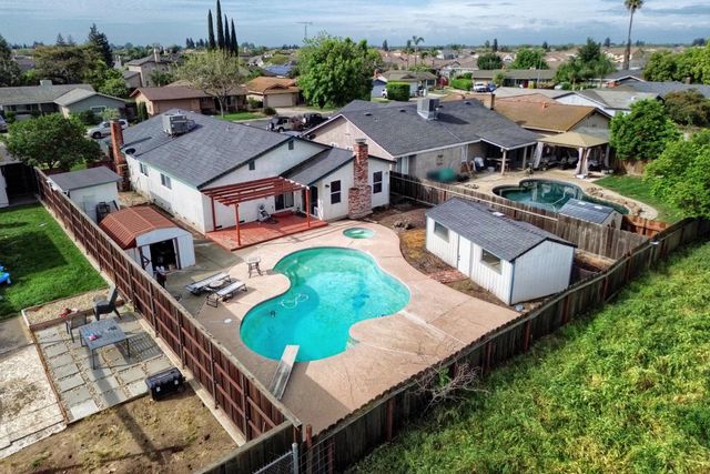 6521 Narcisco Way, Hughson, CA 95326