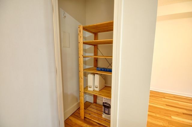 618 Boston Ave 4A, Medford, MA 02155