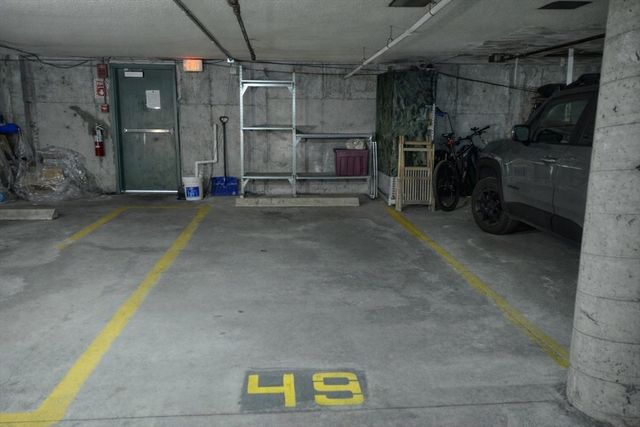 618 Boston Ave 4A, Medford, MA 02155