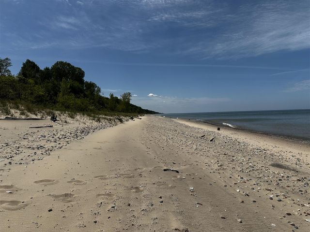 484 Blue Star Highway, South Haven, MI 49090