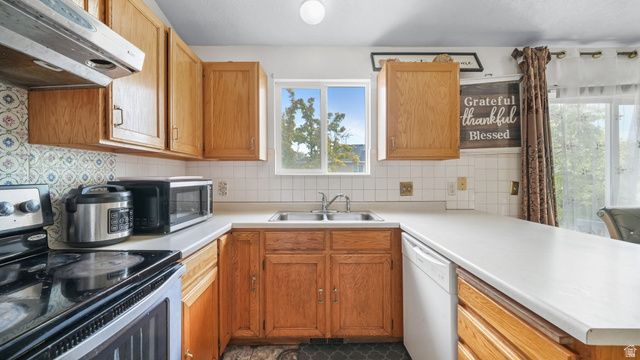 2971 S TOLMAN CREST WAY, West Valley City, UT 84119