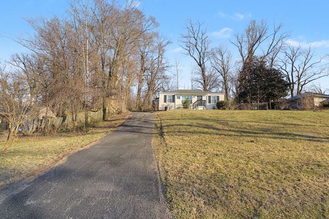 27 Cameo Dr, Nashville, TN 37211