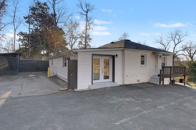 27 Cameo Dr, Nashville, TN 37211