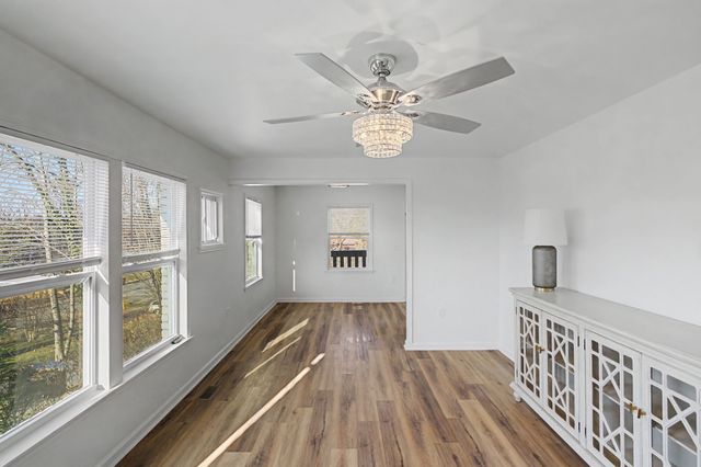 27 Cameo Dr, Nashville, TN 37211