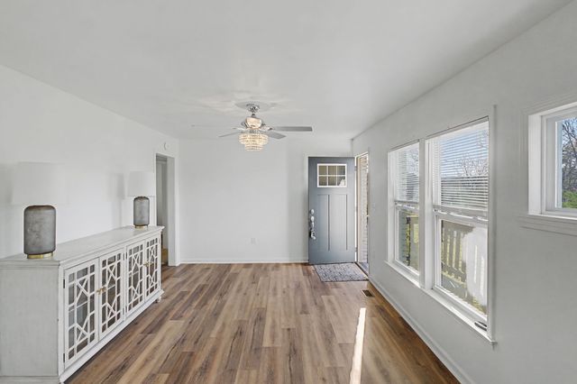 27 Cameo Dr, Nashville, TN 37211