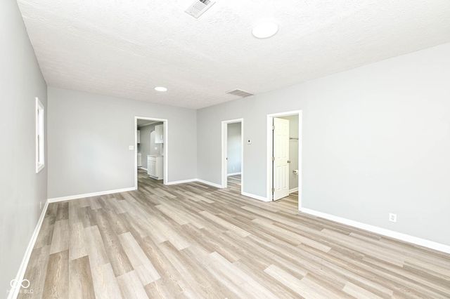 57 E Troy Avenue, Indianapolis, IN 46225