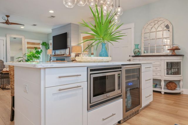 903 E Lido Circle, Niceville, FL 32578