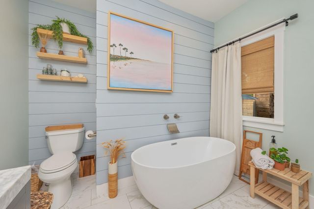 903 E Lido Circle, Niceville, FL 32578