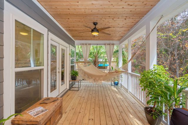 903 E Lido Circle, Niceville, FL 32578