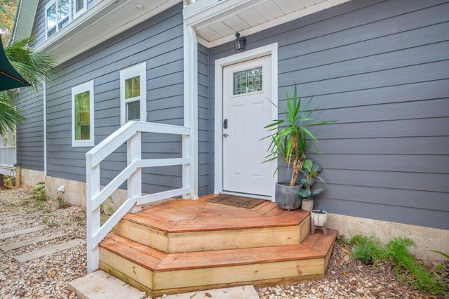 903 E Lido Circle, Niceville, FL 32578