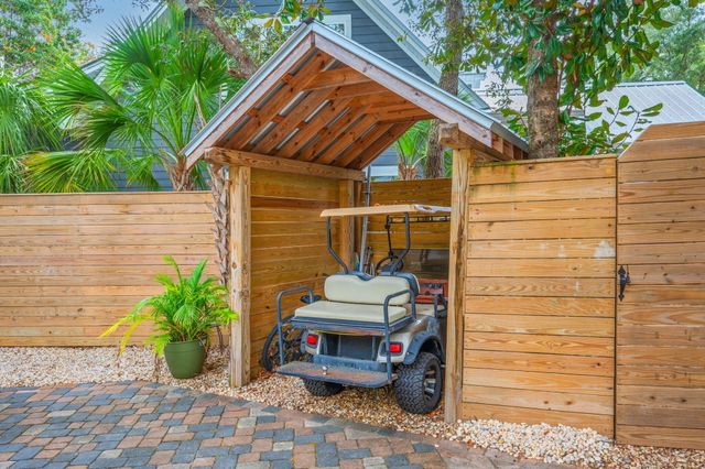 903 E Lido Circle, Niceville, FL 32578