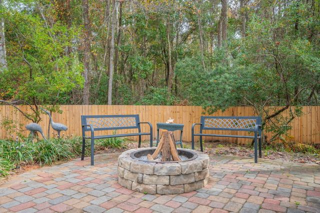 903 E Lido Circle, Niceville, FL 32578