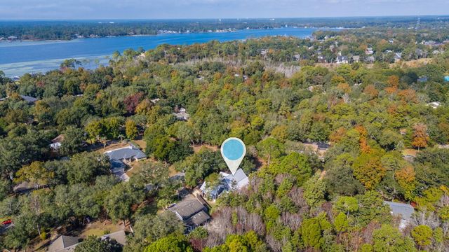 903 E Lido Circle, Niceville, FL 32578