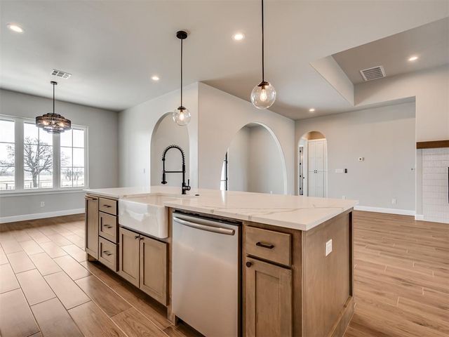 5139 N McDonald Road, Choctaw, OK 73020