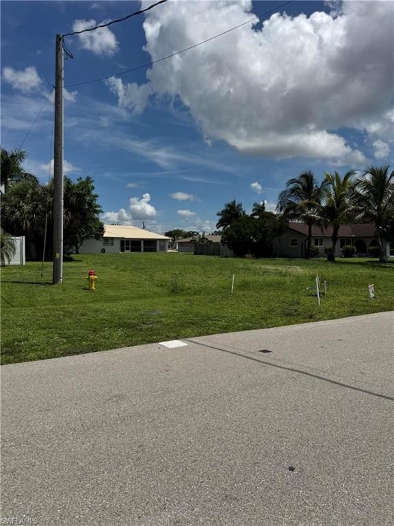 1661 Coral Point DR, Cape Coral, FL 33990