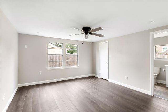 1005 N Main Street, Dayton, TX 77535