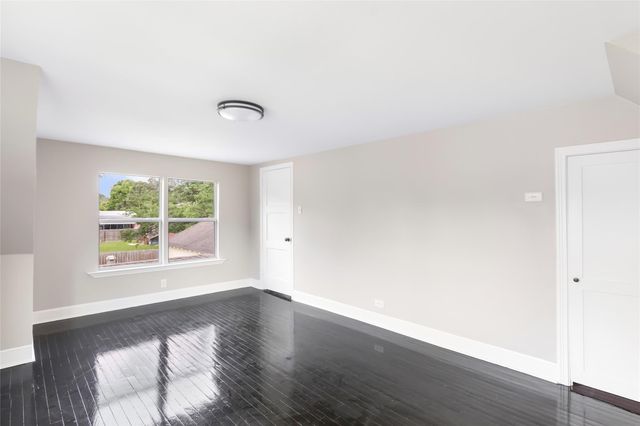 1005 N Main Street, Dayton, TX 77535