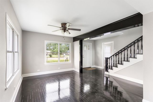 1005 N Main Street, Dayton, TX 77535