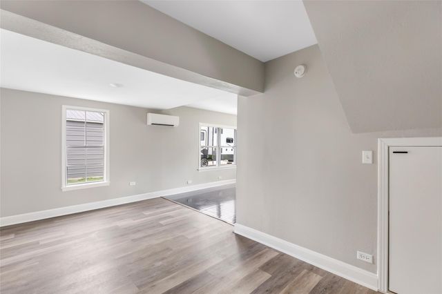 1005 N Main Street, Dayton, TX 77535