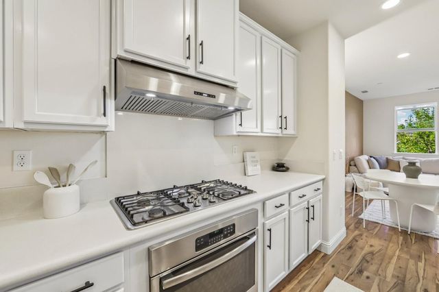 391 Charles Morris Terrace, Sunnyvale, CA 94085
