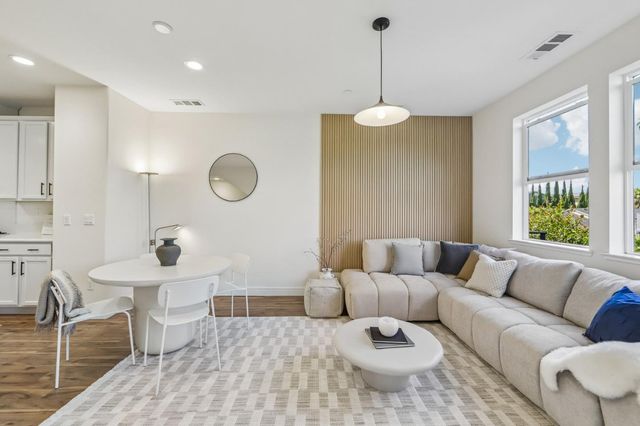 391 Charles Morris Terrace, Sunnyvale, CA 94085