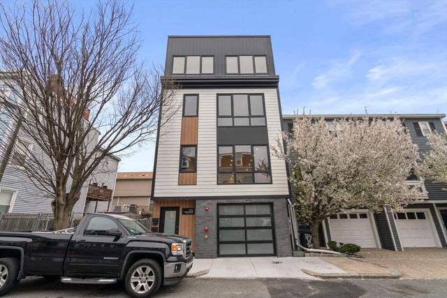 152 W 3rd Street 1, Boston, MA 02127