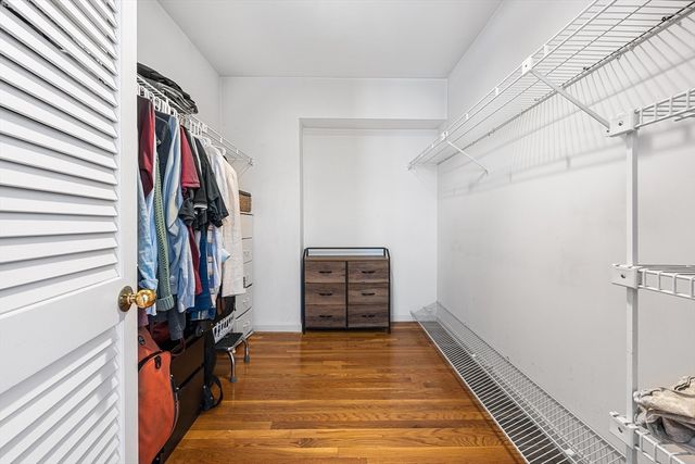 63 Garden Rd C5, Wellesley, MA 02481