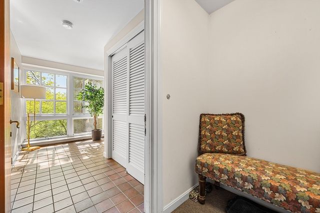 63 Garden Rd C5, Wellesley, MA 02481