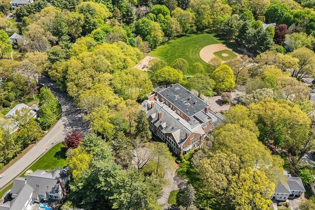 63 Garden Rd C5, Wellesley, MA 02481