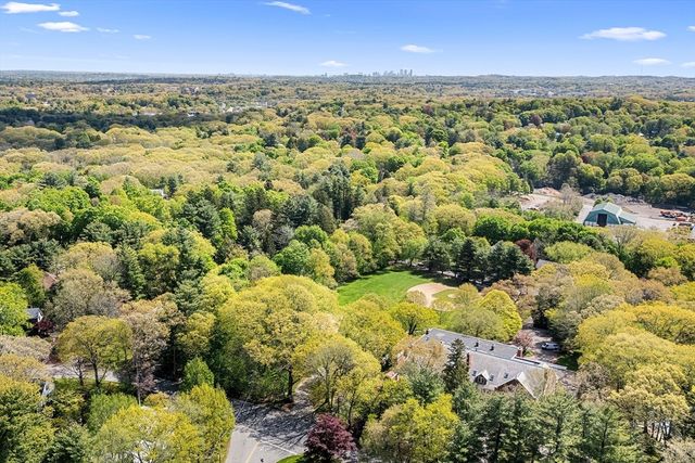 63 Garden Rd C5, Wellesley, MA 02481