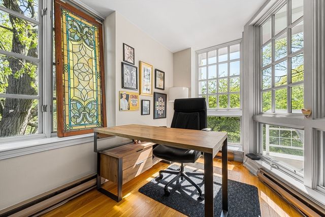 63 Garden Rd C5, Wellesley, MA 02481
